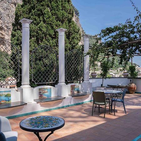 Hotel Villa Annalara Charme And Relax อามาลฟี ภายนอก รูปภาพ