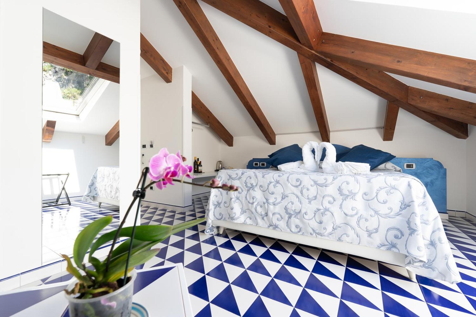 Hotel Villa Annalara Charme And Relax อามาลฟี ภายนอก รูปภาพ