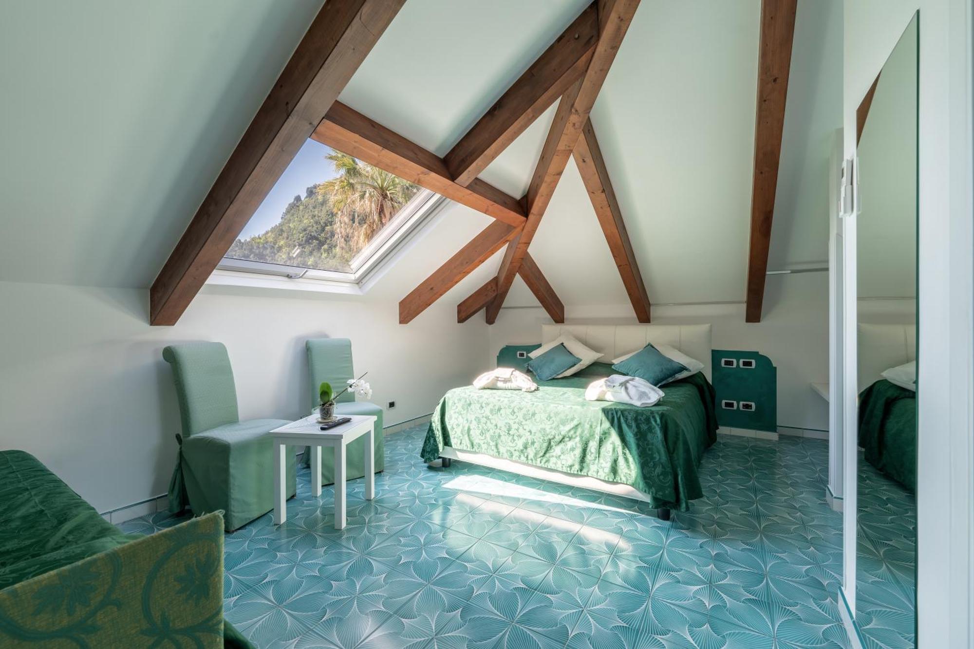 Hotel Villa Annalara Charme And Relax อามาลฟี ภายนอก รูปภาพ