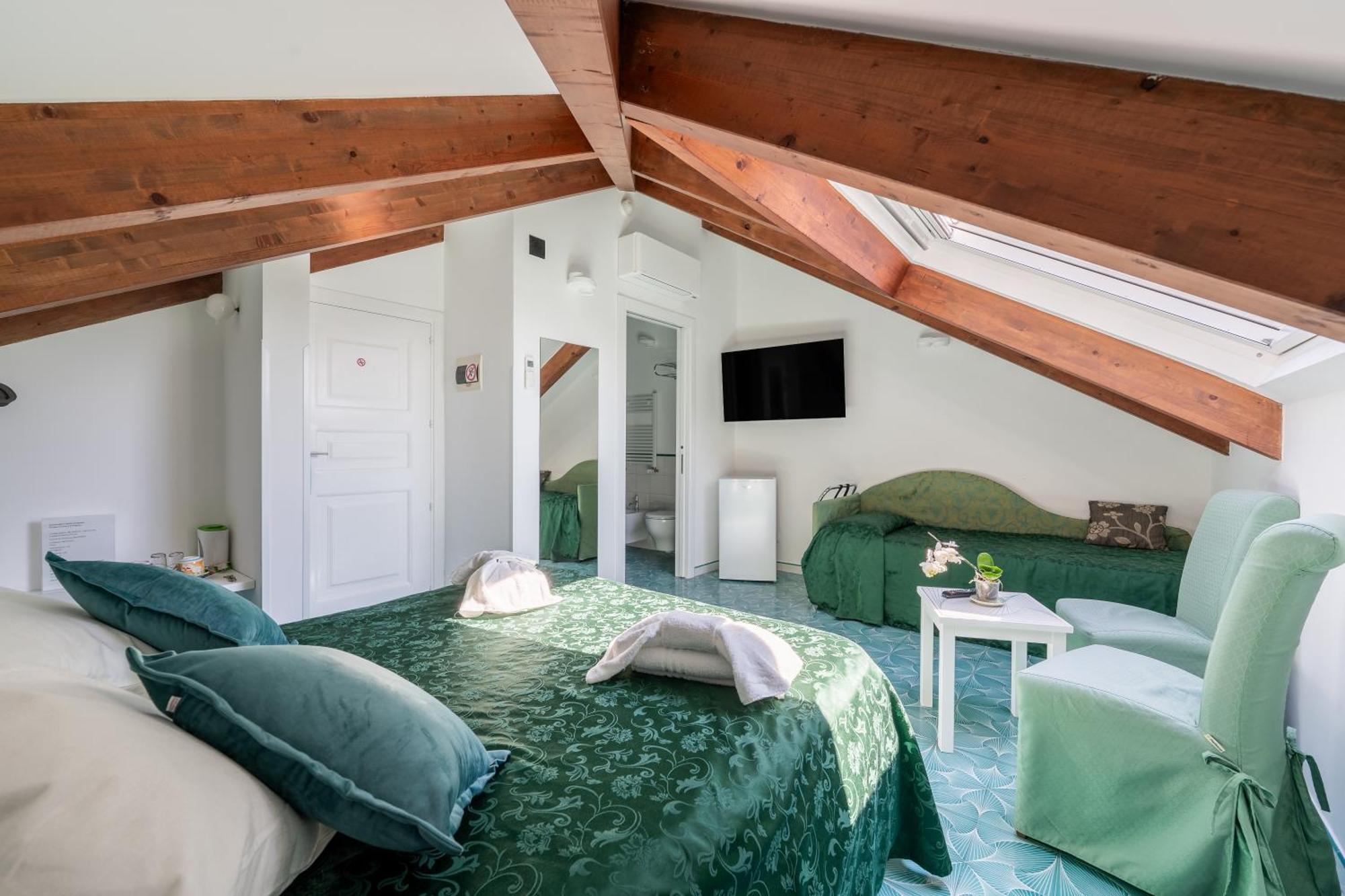 Hotel Villa Annalara Charme And Relax อามาลฟี ภายนอก รูปภาพ